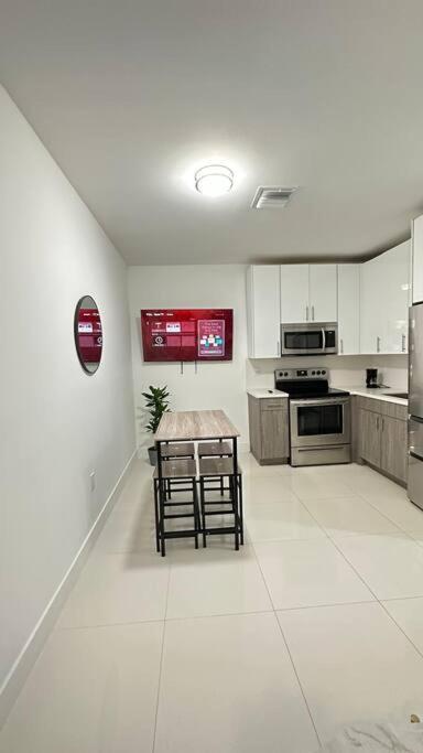 Apartamento Stanza Hearth Of Design District And Wynwood, Parking, Laundry, Workstation, Fully Equipped Apts, 24/7 Guest Support #6 Miami